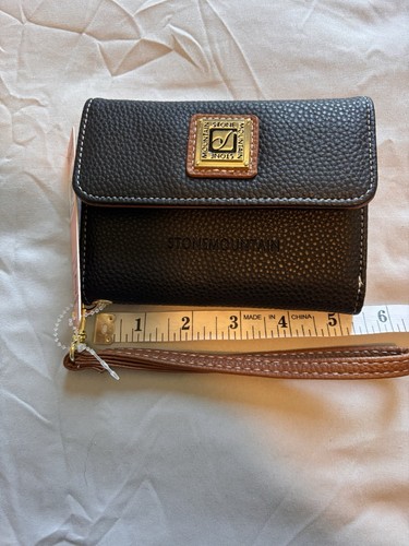 Stone mountain wristlet - stone,
