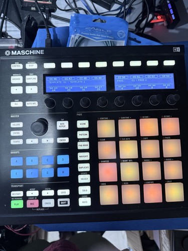 Native instruments maschine - instruments,