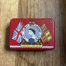 Vintage 1953 Queen Elizabeth ll Coronation Souvenir Oxo Cube Metal Enamel Tin