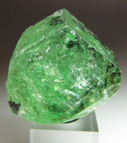 Remarkable robust glassy - glassy, gem