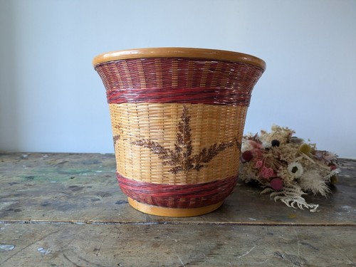 Red cane round wicker waste - red,