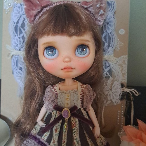 Custom blythe doll artist - doll,