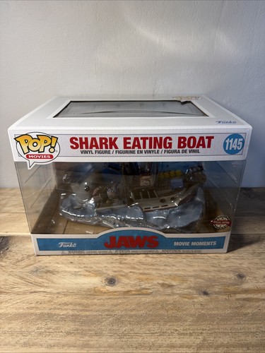 Shark eating boat - eating, 1145