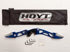 Hoyt Avalon Archery Recurve Riser - 25" - Right Handed - Blue - ILF Fitting
