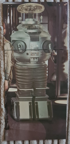 Lost space robby the robot - lost,