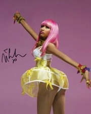 Nicki Minaj Autograph Signed