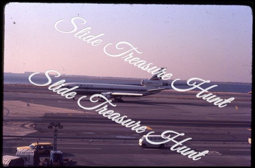 Delta airlines aircraft - airlines,