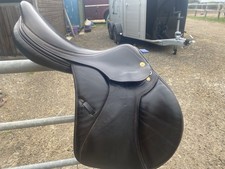 Prestige Paris D Saddle Medium