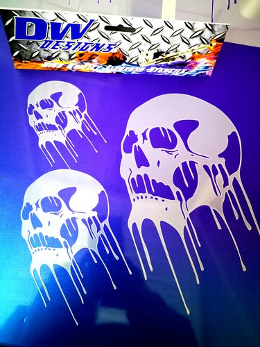 Dripping skull mylar airbrush - dripping,