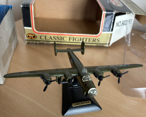 Motormax classic fighters - classic,