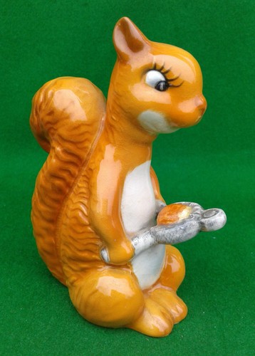 Beswick squirrel model - squirrel,