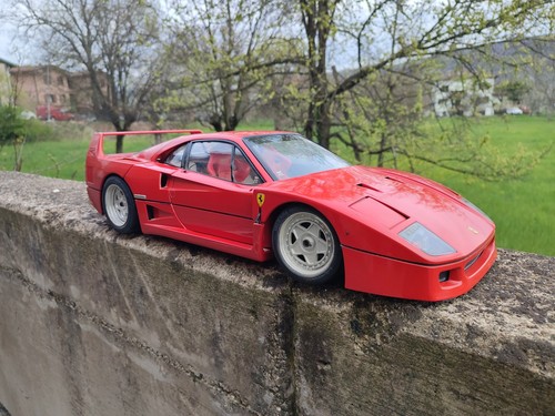 Pocher f40 red - pocher, k55