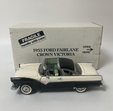 Danbury Mint 1/24 1955 Ford Fairline Crown Victoria Die Cast Model Boxed