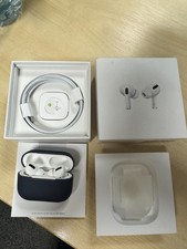Apple AirPods Pro 1st Gen -