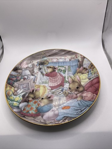 Danbury mint collectors - mint,