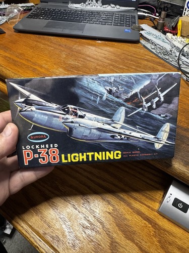 Vintage aurora lockheed 38 - vintage,