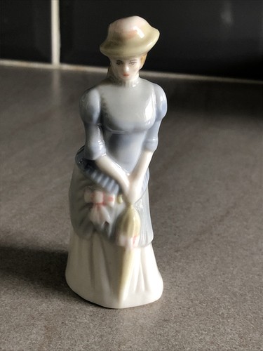 Wade figurine fair ladies - wade,