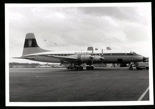 Photograph low wing - photograph, of