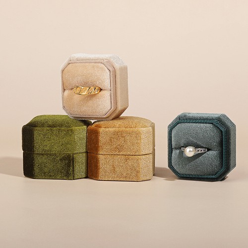 Octagon square velvet ring box - velvet,