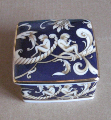 Wedgwood cornucopia bone china - bone,