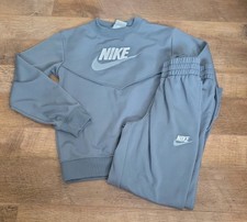 VGC Boys NIKE full Tracksuit Age 8-9 Years