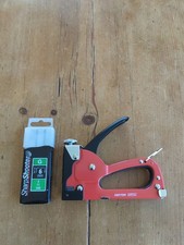 Dekton Compact Staple Gun Stapler With Pack 6mm Staples