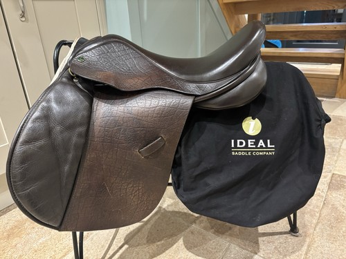 Ideal deal saddle - 17”, mw
