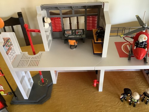Playmobil fire station 9462 - fire,