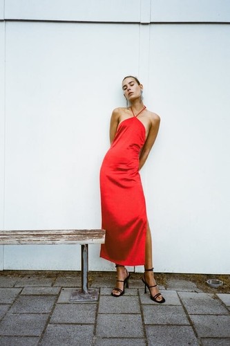 Bnwt size zara striking - size, m