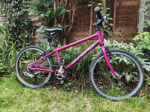 Two islabikes pink beinn - islabikes,,