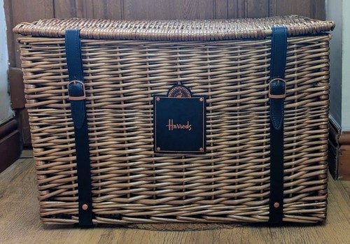Large harrods wicker hamper - large,