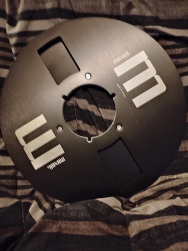 Maxell black metal reel - maxell,