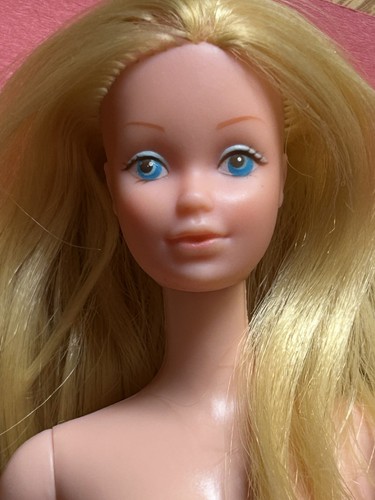 Vintage doll 1970s - 💚,
