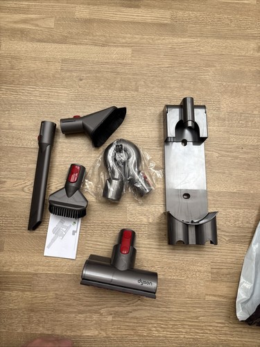 Genuine dyson charger wall - dyson, v8