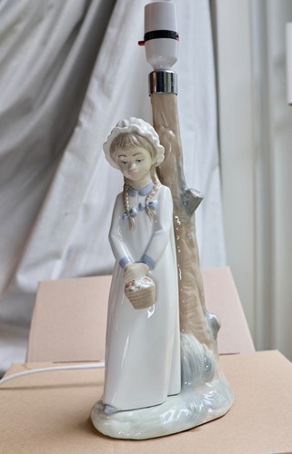 Lladro zaphir girl with - lladro,