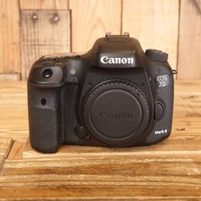 Used Canon EOS 7D Mark II