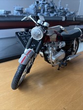 Triumph Bonneville 1.6 Diecast Model Motorcycle