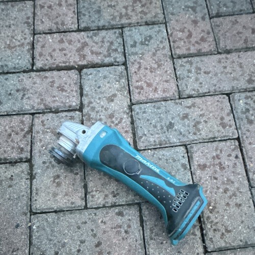 Makita dga452 18v ion 115mm - li-ion,