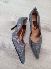 Women shoes VICKI BETH size 6 Used