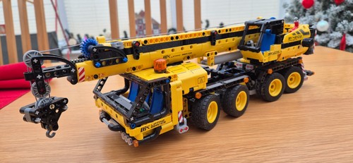 Lego technic mobile crane - lego,