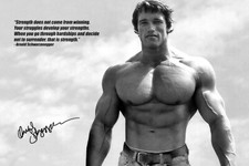 ARNOLD SCHWARZENEGGER SIGNED