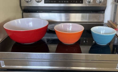Vintage pyrex mixing bowls lot - vintage,