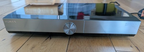 Humax dtr t1010 - bt, youview