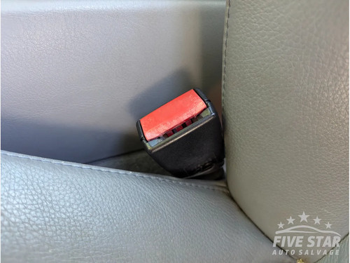 Bmw front seat - seat, belt