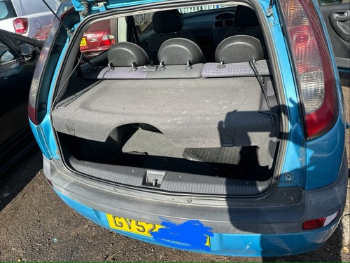 Vauxhall corsa parcel - parcel, shelf