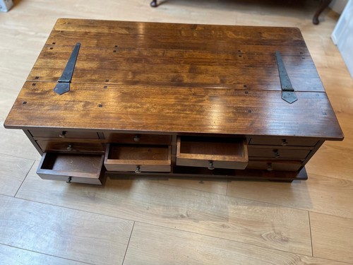 Laura ashley garrat - ashley,