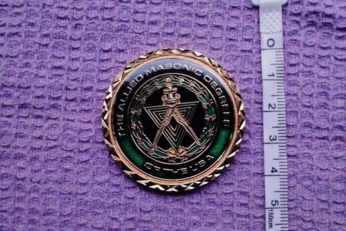 Large coloured allied - coloured,