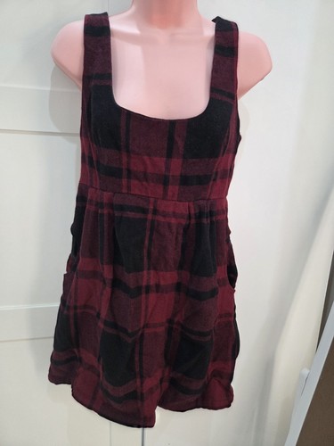 Miss posh red - red, black