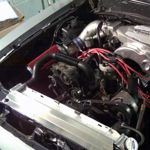 Mustang radiator hold - 79-93,