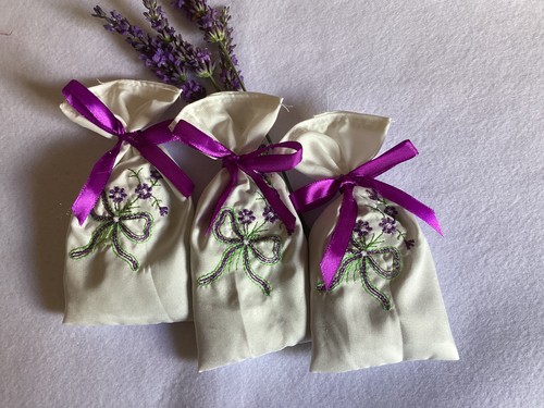 White fabric lavender - x,